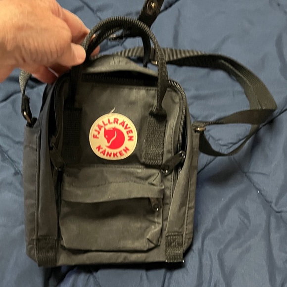 Fjallraven Kånken Mini Backpack in Charcoal - Picture 1 of 16